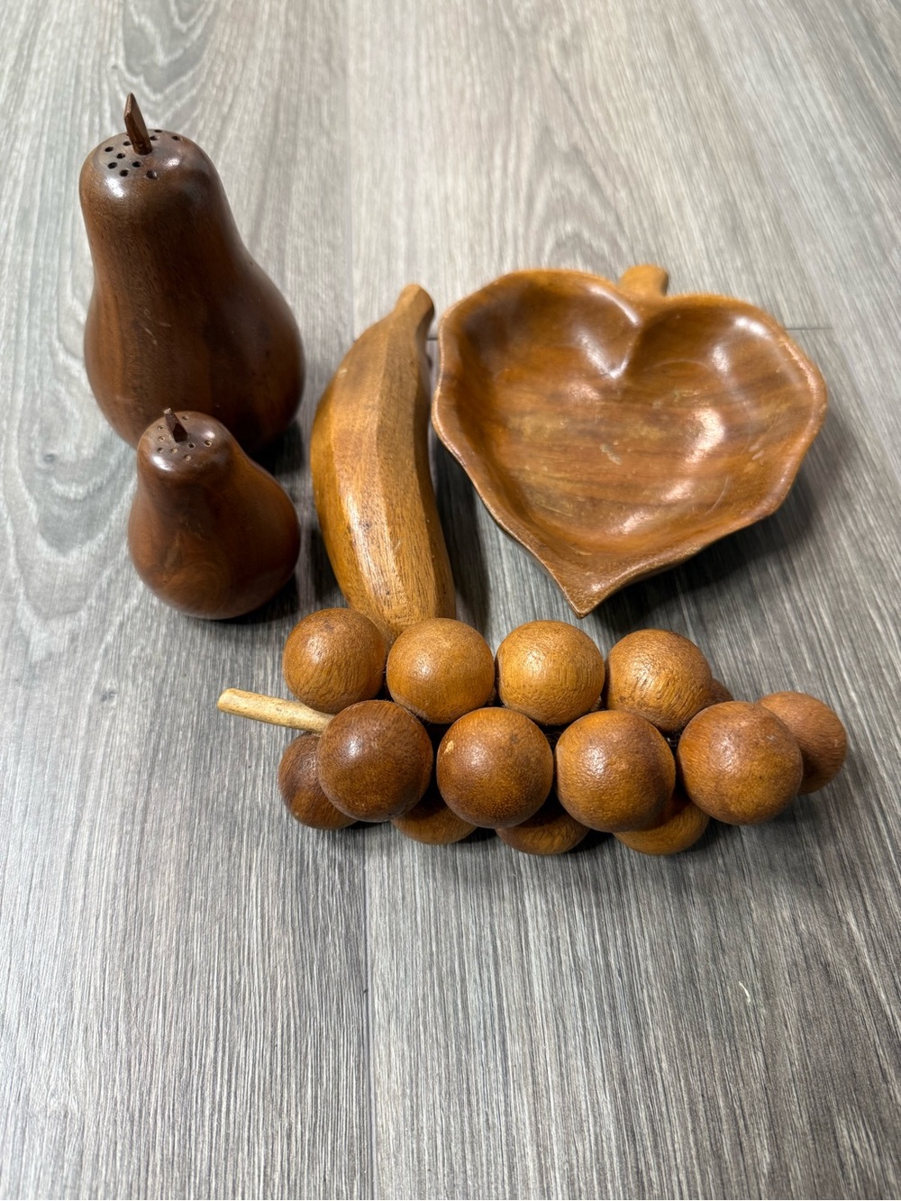 Vintage 1970s Monkey Pod Wooden Leaf Dish Hawaii 4 Piece Fruit Set Pears Grapes